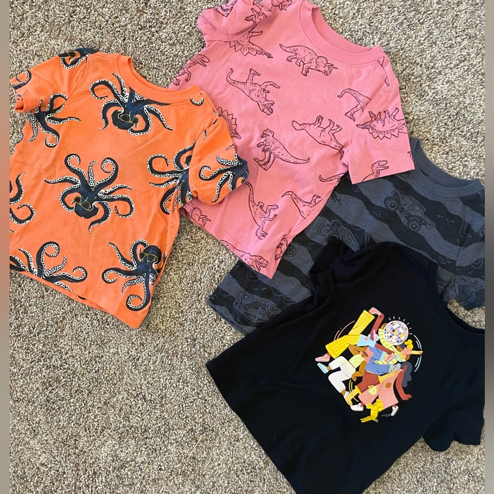 Lot of 2T Old Navy t-shirts